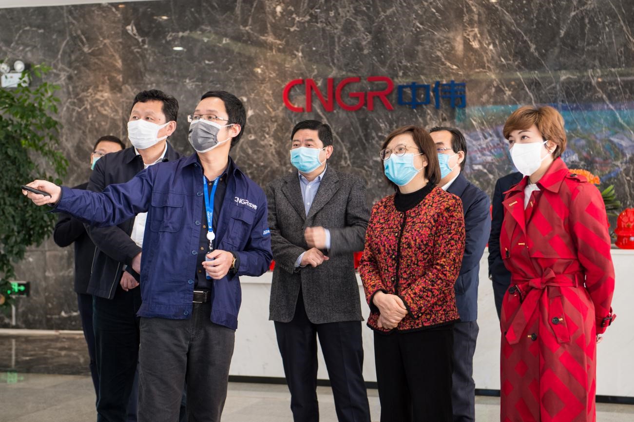 湖南省委常委、常务副省长谢建辉赴太阳集团tyc1286视察复工复产工作